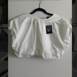 NWT forever 21 white cropped blouse